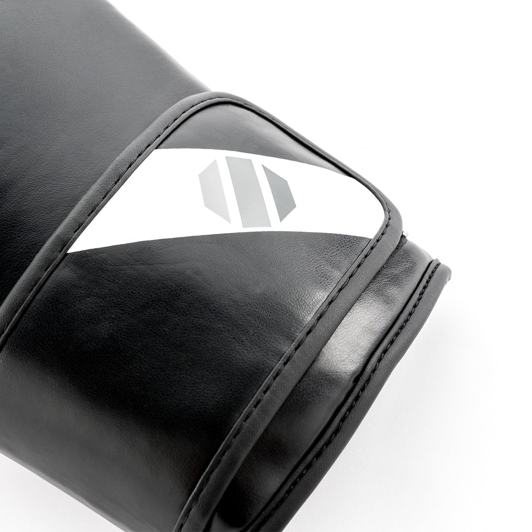 UFC Pro Fitness Training Gloves (Black / White) detail image 3