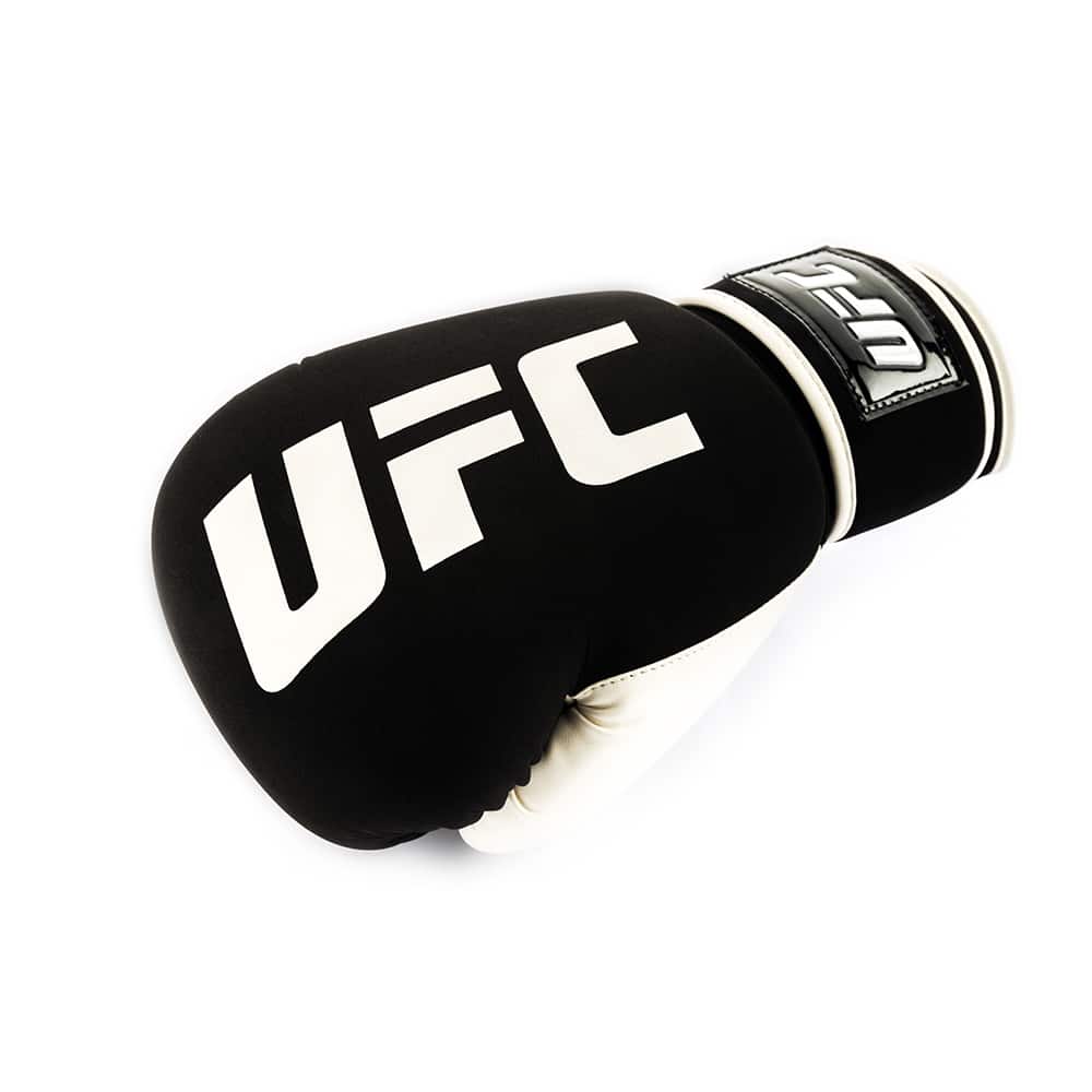 UFC Pro Washable Fitness Gloves (Black / White) detail image 4